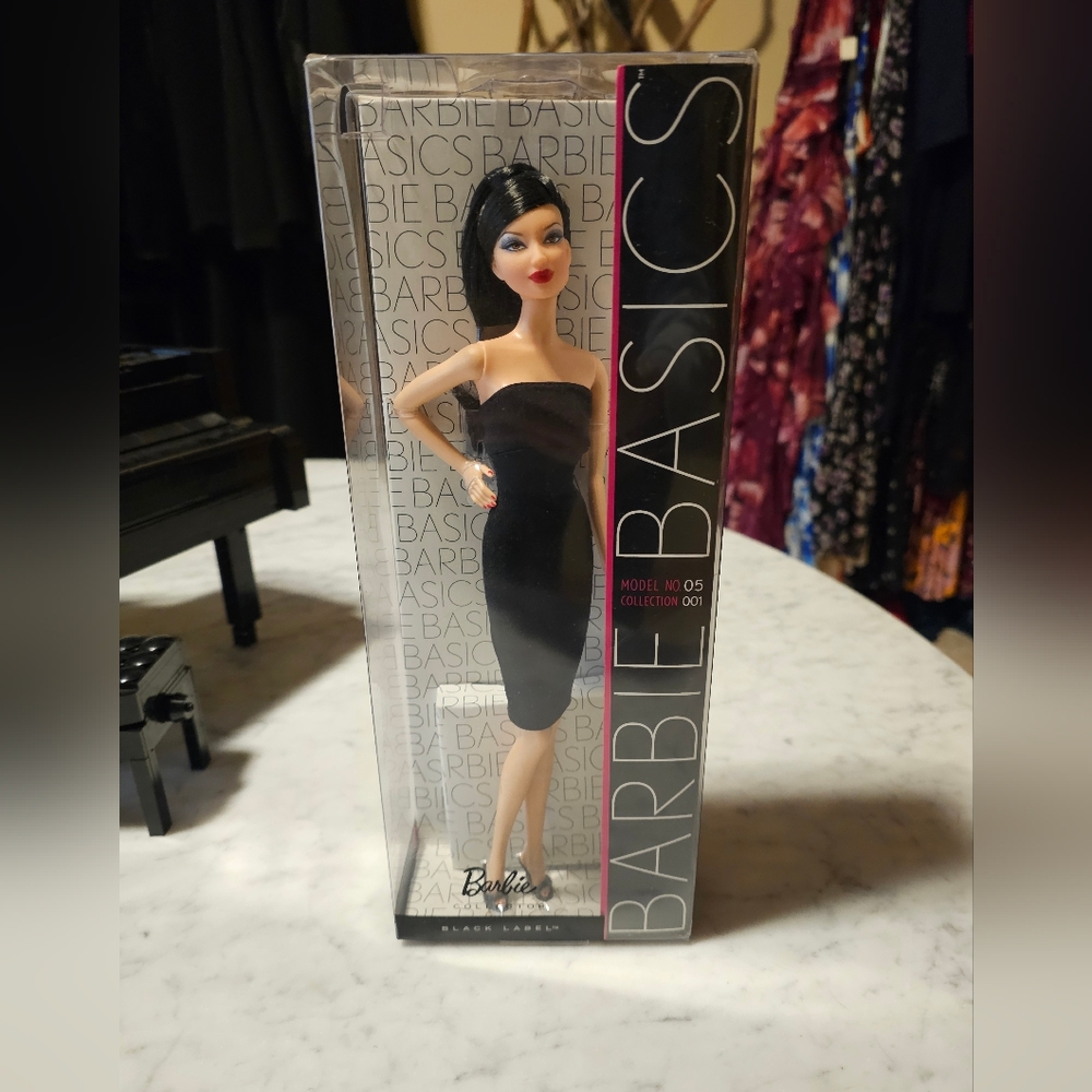 Barbie Basics Collection 001 Model 05